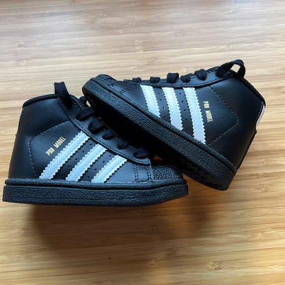 New!!! Adidas Pro Model Infant Sneakers with Ortholite - Picture 2 of 4